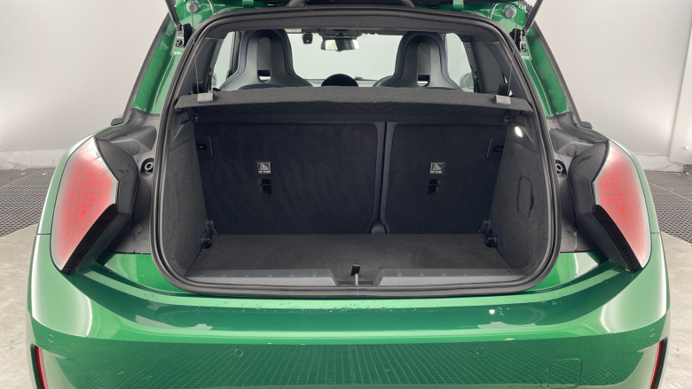 MINI Cooper 160kW SE Exclusive 54kWh 3dr Auto Electric Hatchback